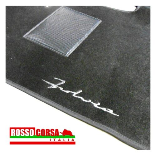 Sovratappeti neri Fulvia Coupè 2°serie - con scritta “Fulvia” centrale